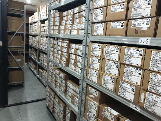 CHIPFPGA Electronics Warehouse in Shenzhen
